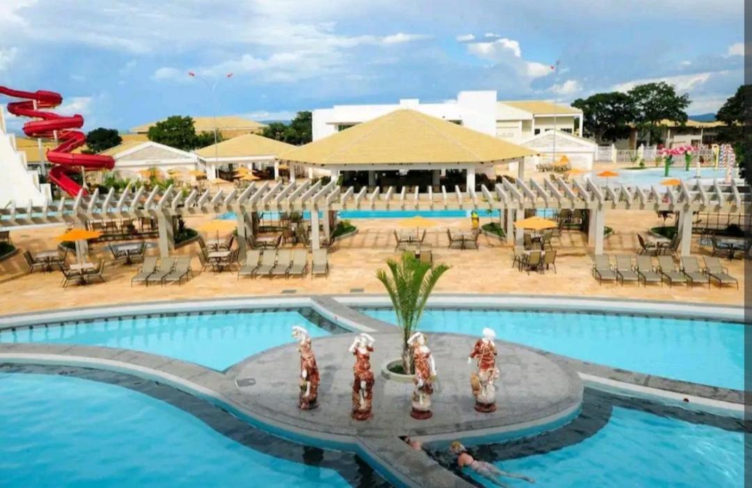 Ferienwohnung Lacqua Di'Roma Parque Com Parque Aquatico Incluso Na Diaria! Roupas De Cama E Toalhas Nao Estao Disponiveis No Servico, Devem Ser Levado Pelo Hospede! Caldas Novas Exterior foto